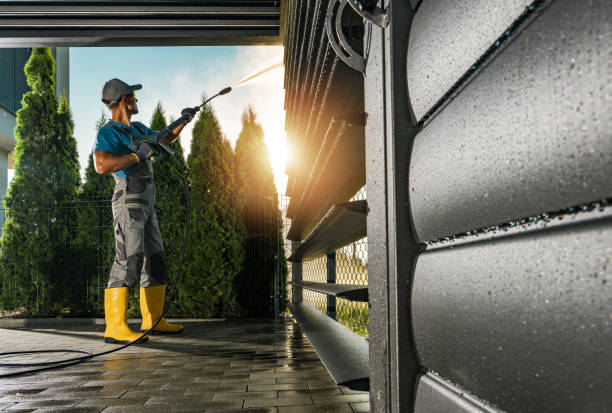 Best Deck Pressure Washing  in Delavan Lake, WI