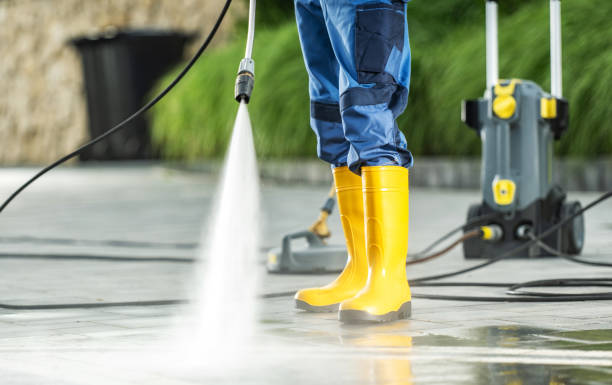 Best Commercial Building Pressure Washing  in Delavan Lake, WI