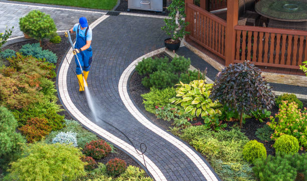 Best Deck Pressure Washing  in Delavan Lake, WI